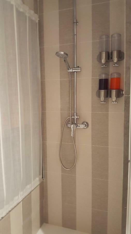 Malagueta Playa 11 Apartment Malaga Bagian luar foto