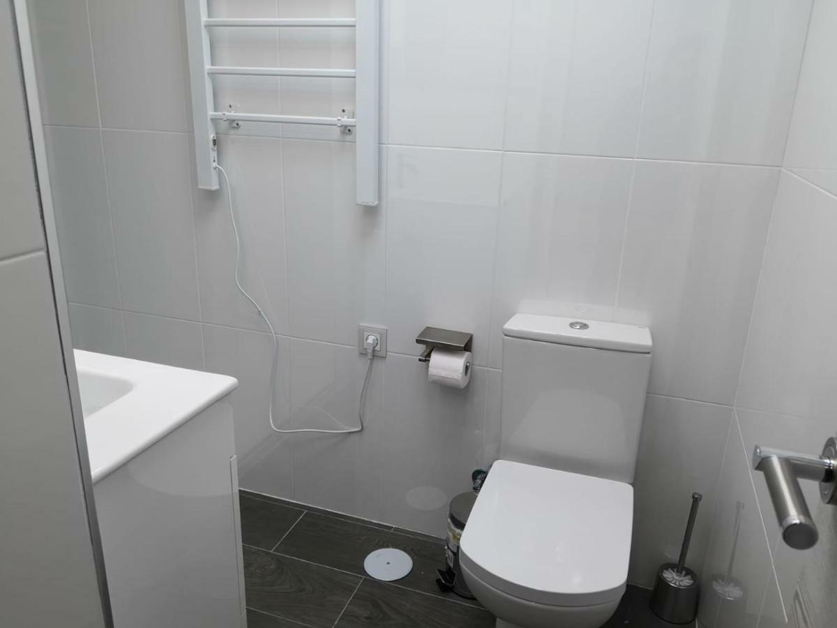 Malagueta Playa 11 Apartment Malaga Bagian luar foto