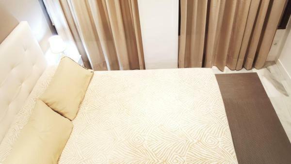 Malagueta Playa 11 Apartment Malaga Bagian luar foto