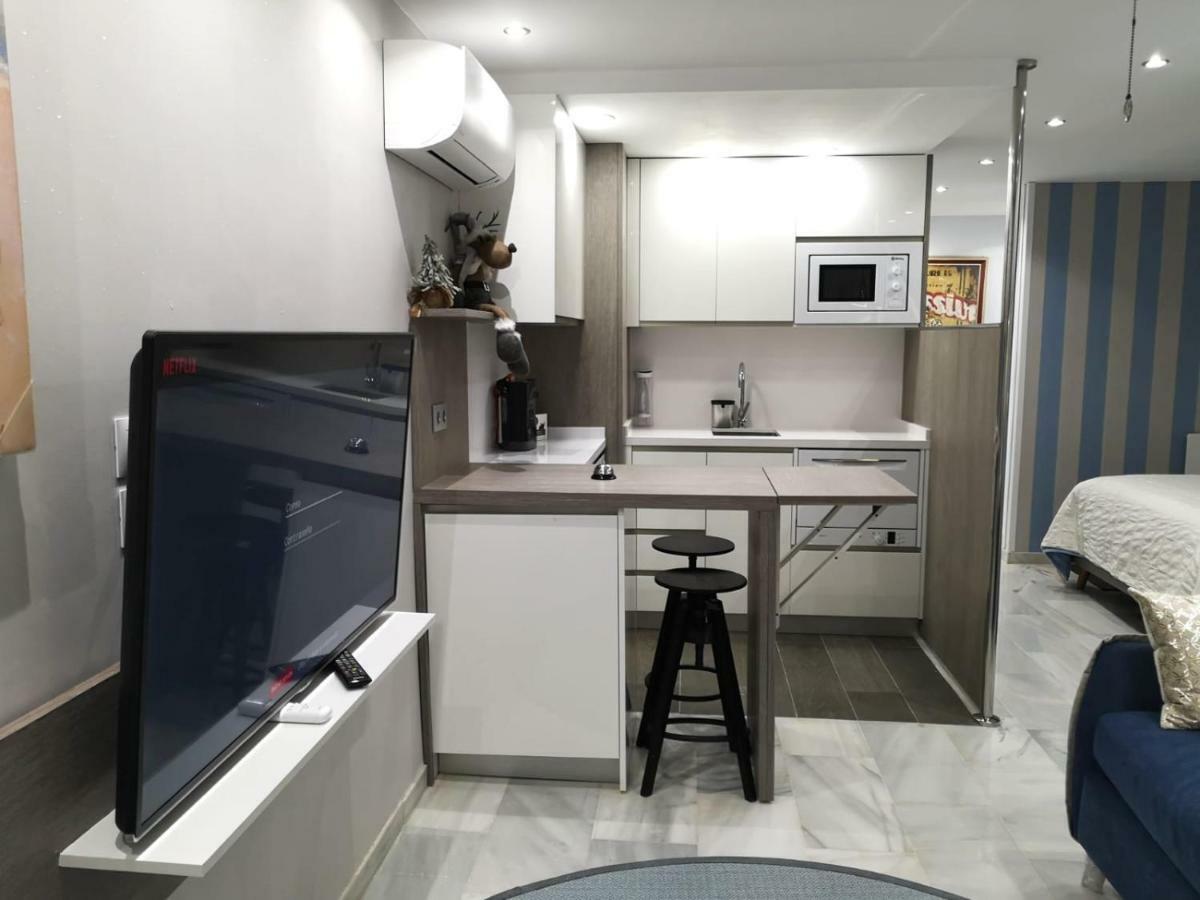 Malagueta Playa 11 Apartment Malaga Bagian luar foto